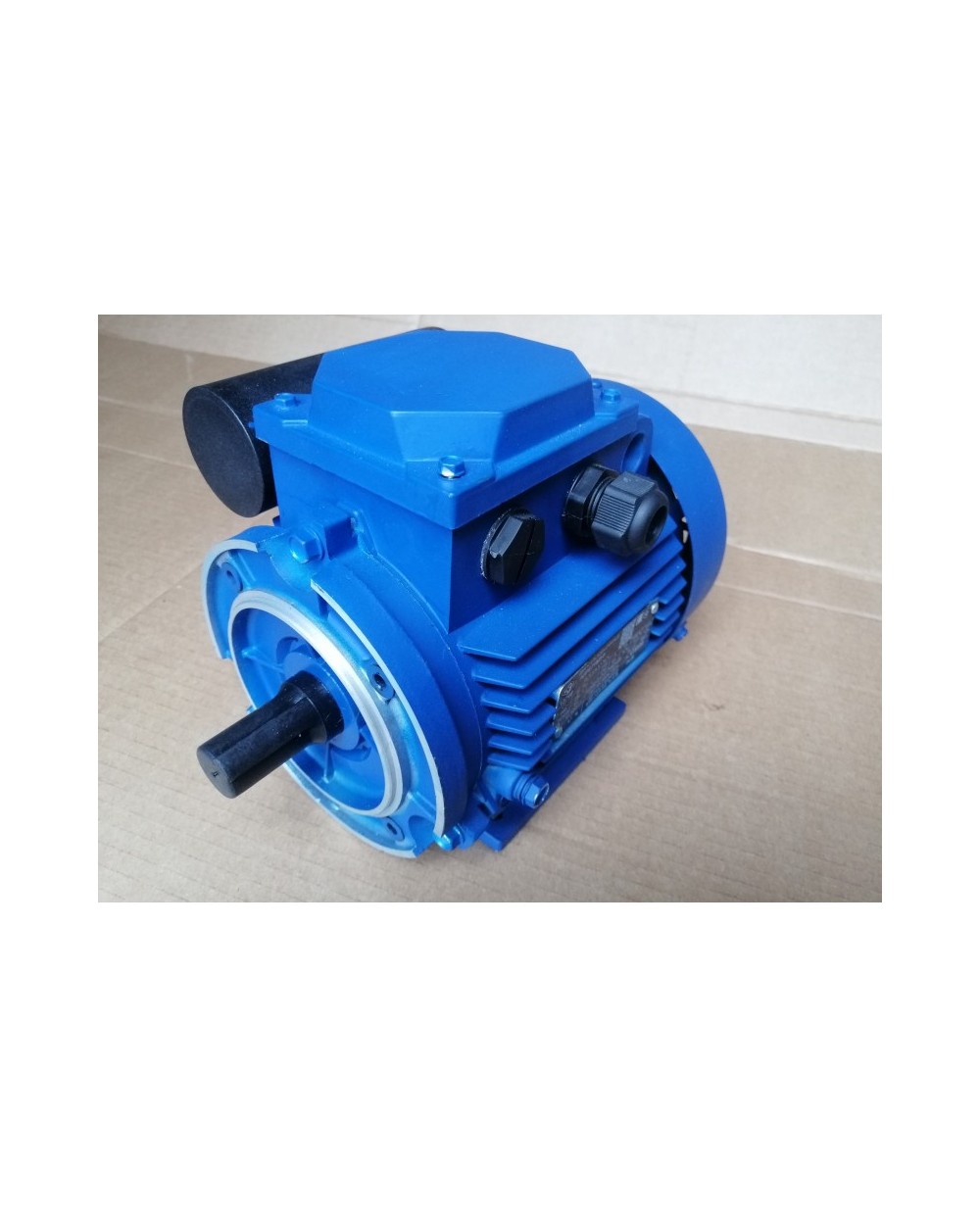 Двигатель Однофазный АИРЕ 71 В2У3